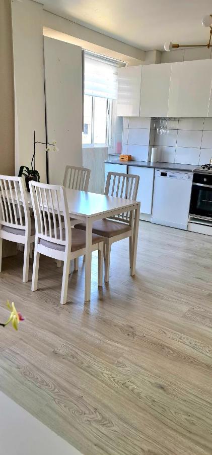 Cozy Modren Apartment On Malvarrosa Beach Valence Extérieur photo