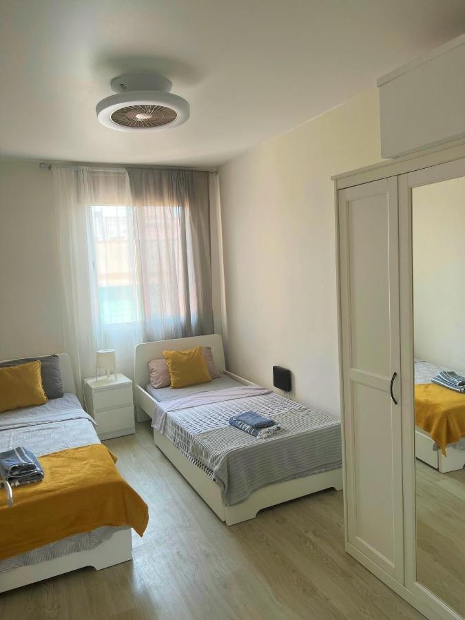 Cozy Modren Apartment On Malvarrosa Beach Valence Extérieur photo
